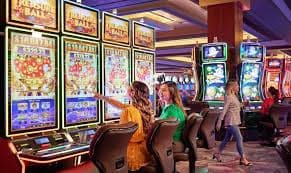 Koleksi game lengkap aplikasi YR777 slot live casino tembak ikan mobile